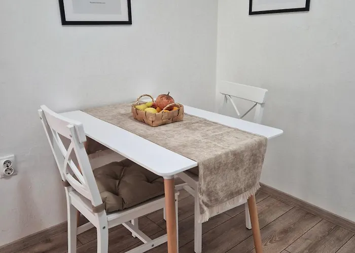 Tena With Private Parking פולה