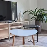 Tena With Private Parking Apartment Pula