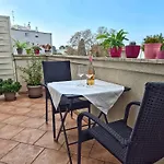 Tena With Private Parking * Pula