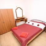 Tena With Private Parking Apartment