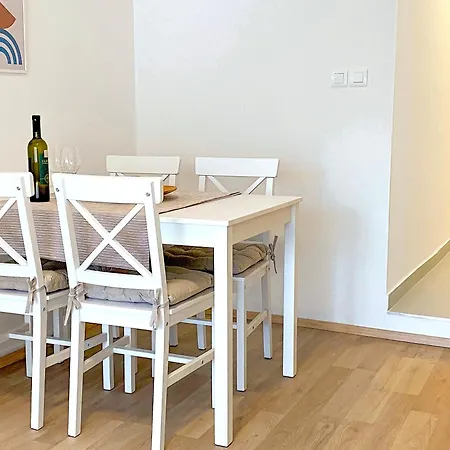 Tena With Private Parking Appartement