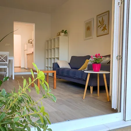 Tena With Private Parking بولا