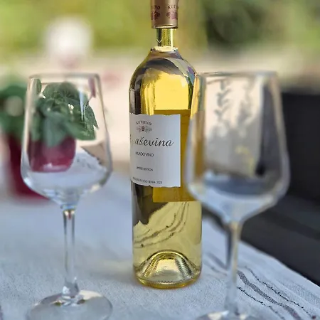 شقة Tena With Private Parking