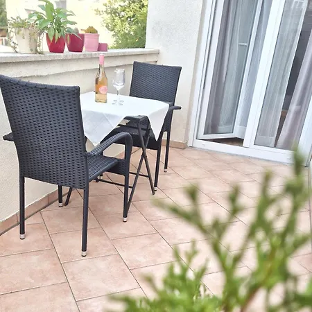 Appartement Tena With Private Parking Pula