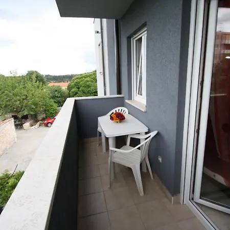 Tena With Private Parking Apartment *