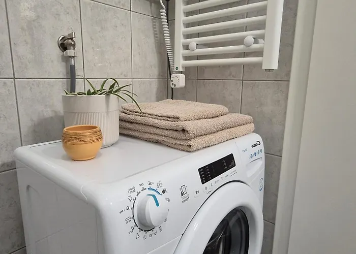 Tena With Private Parking * Pula