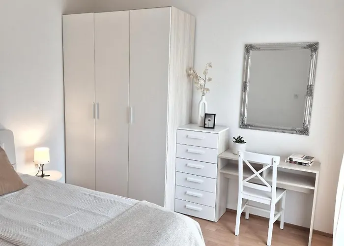 Tena With Private Parking