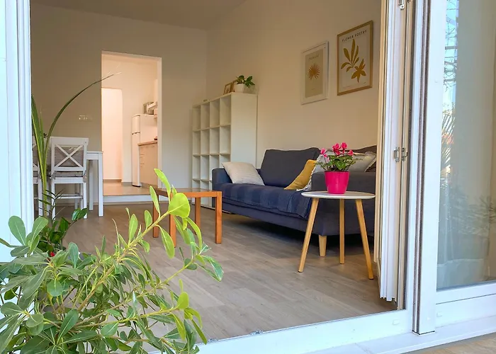 Tena With Private Parking プーラ