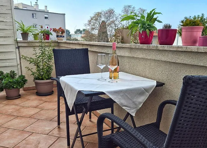 Tena With Private Parking * プーラ